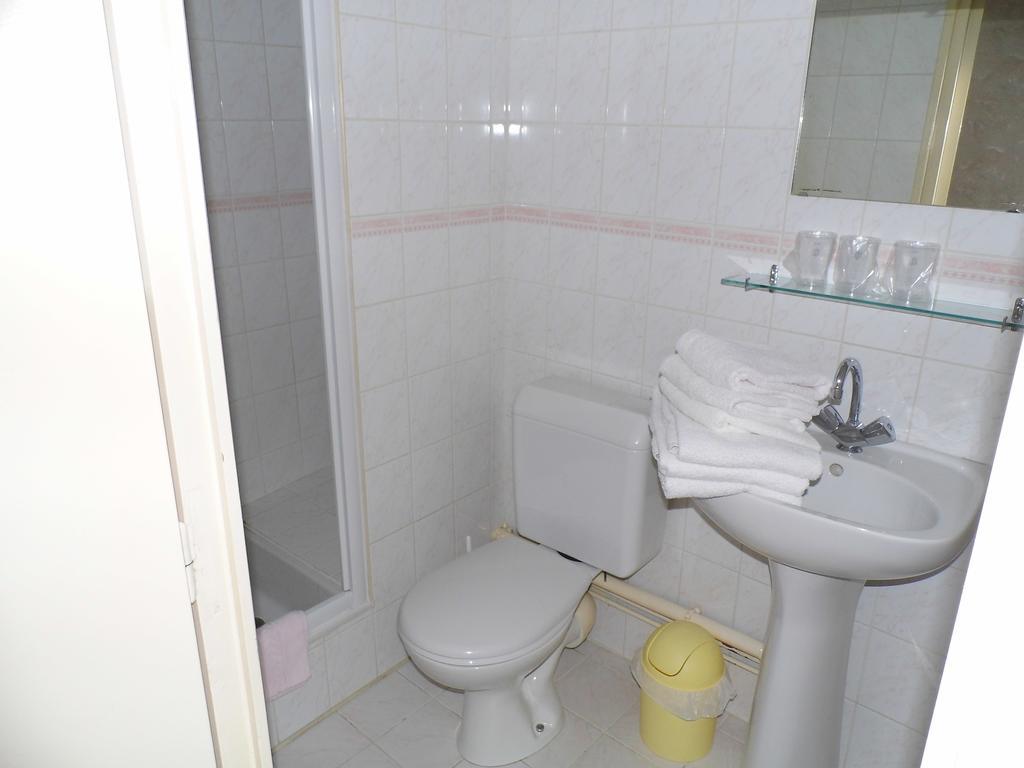 A L'Oree Du Bois Chez Doudou&Lolo Bellerive-sur-Allier Oda fotoğraf